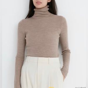 Uniqlo extra fine merino wool turtleneck sweater